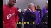 站如喽啰!😂05年艾弗森训话幼詹,众多大佬在一旁围观!