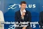 入乡随俗!穆勒亮相温哥华白浪:我之前踢Football,现在踢Soccer