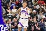 太不容易了!基昂特·乔治抛投2+1打破僵局 半节被尼克斯打23-0
